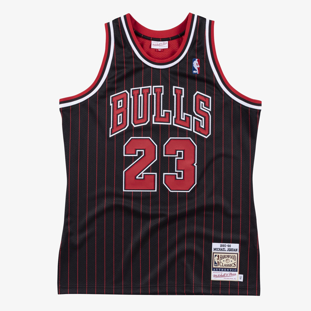 Michael Jordan Chicago Bulls 1997-98 Authentic Jersey product image 12, provided for visual reference and product detail
