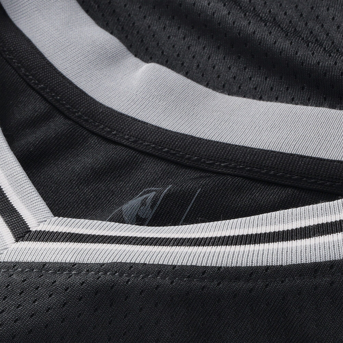 Jeremy Sochan San Antonio Spurs Icon Jersey - Unisex product image 6, provided for visual reference and product detail review