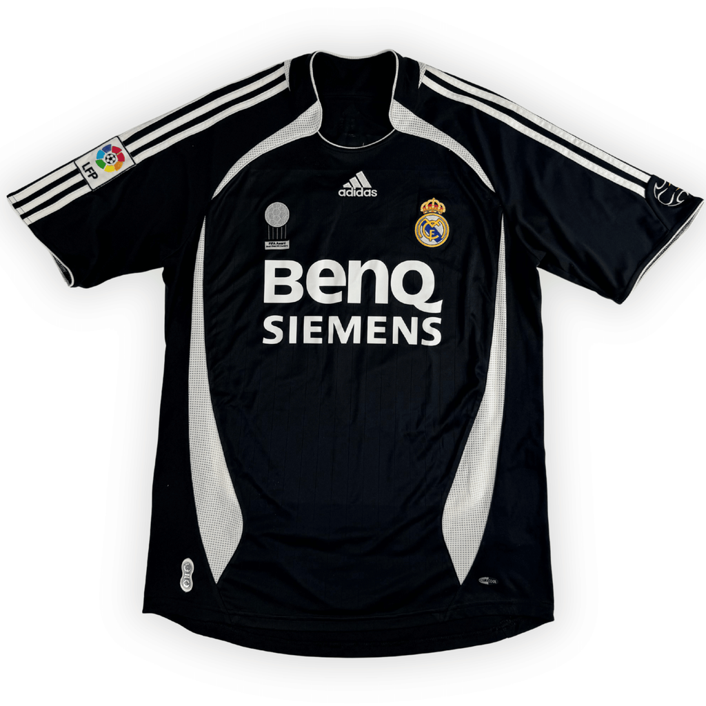 2006-07 Real Madrid La Liga Away Shirt Beckham #23 - (M) product image 2, provided for visual reference and product detail