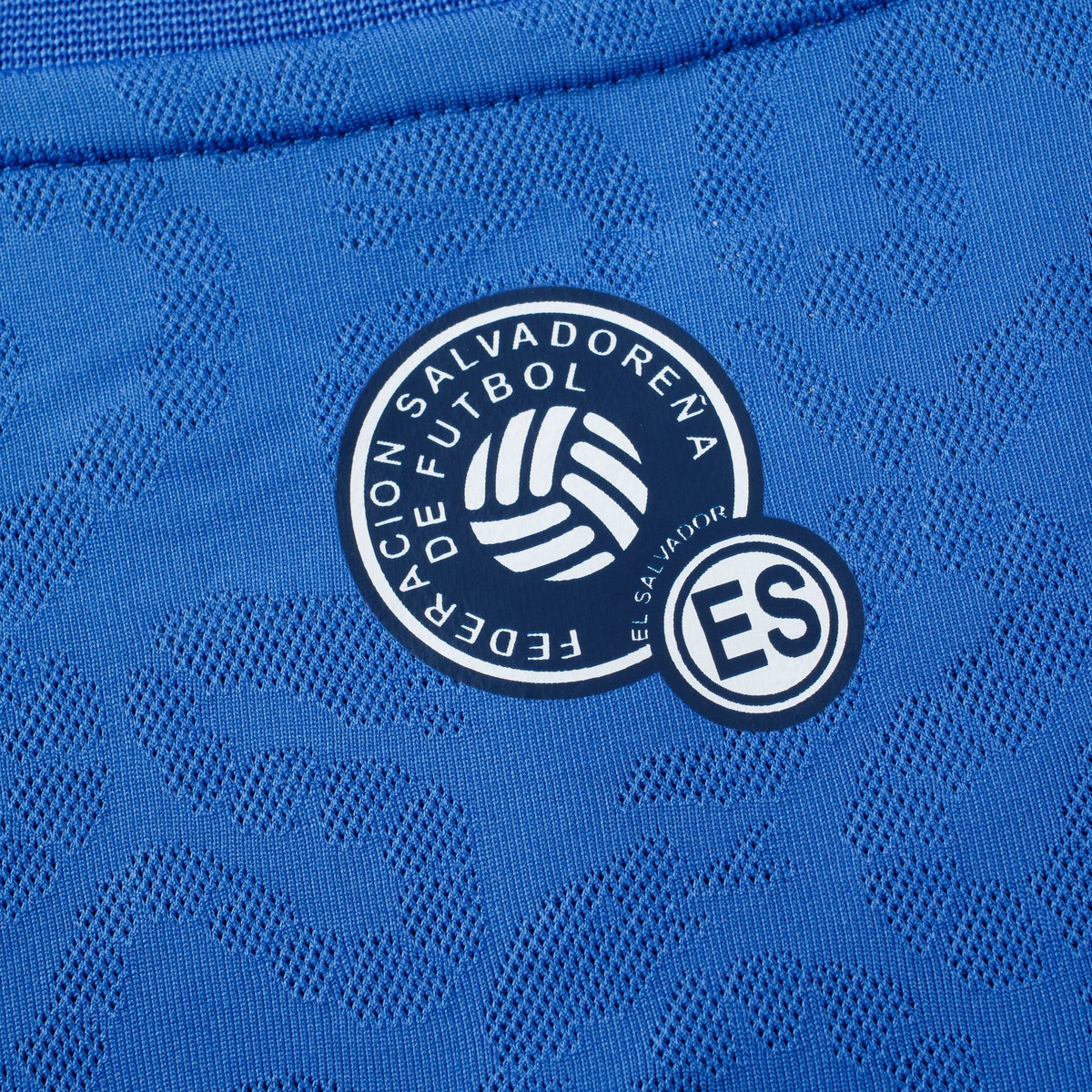 Umbro Men El Salvador Authentic Home Jersey 26/27 product image 4, provided for visual reference and product detail review