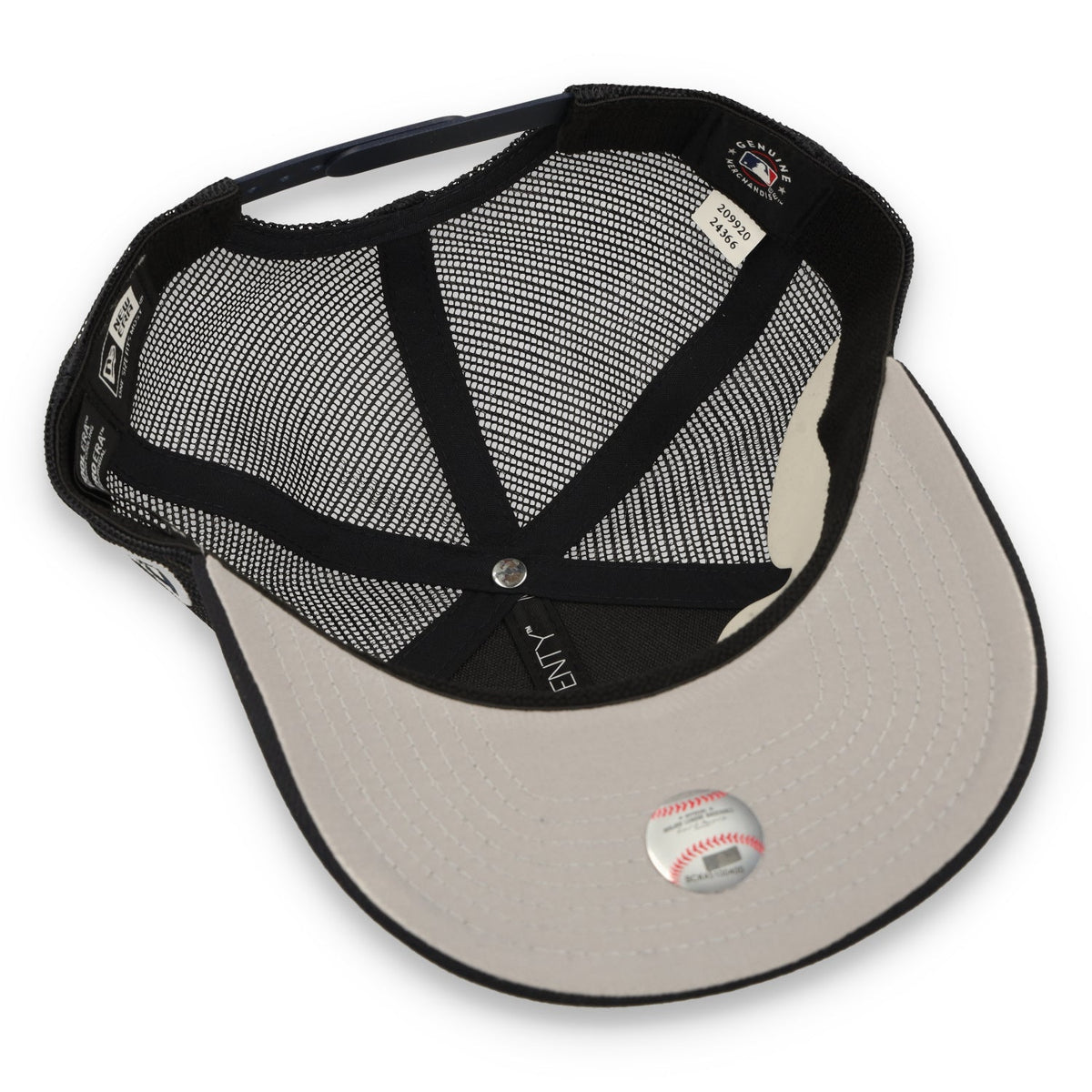 New Era Houston Astros Team 9SEVENTY Stretch-Snap Trucker Hat product image 7, provided for visual reference and product
