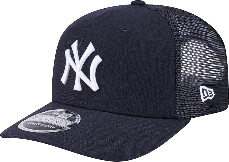 New Era New York Yankees Team 9SEVENTY Stretch-Snap Trucker Hat product image 2, provided for visual reference and product