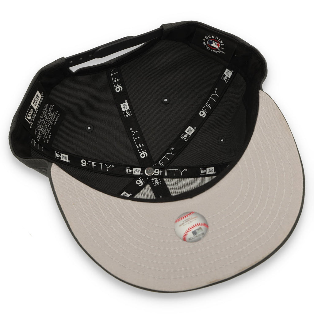 New Era Chicago White Sox 9FIFTY Snapback Hat - Gray product image 7, provided for visual reference and product detail review
