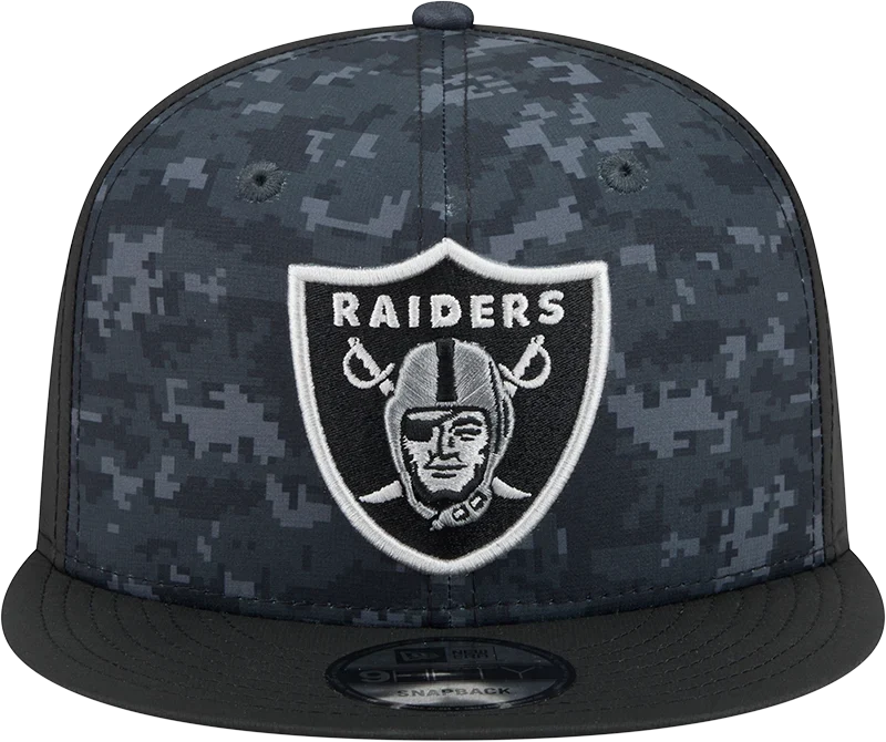 New Era Las Vegas Raiders 2026 Salute to Service 9FIFTY Snapback Hat product image 3, provided for visual reference and