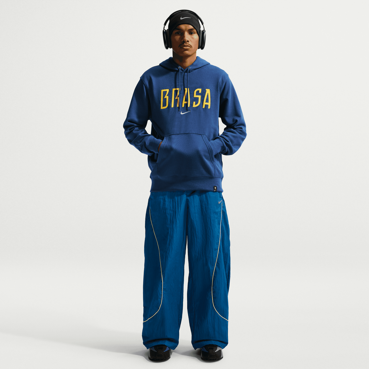 Nike Men Brazil Club Soccer French Terry Pullover Hoodie product image 3, provided for visual reference and product detail