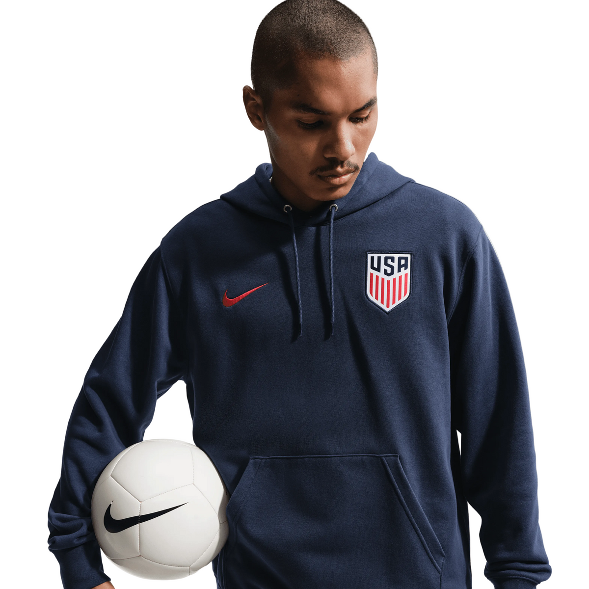 Nike USMNT Club Men Soccer French Terry Pullover Hoodie product image 1, provided for visual reference and product detail