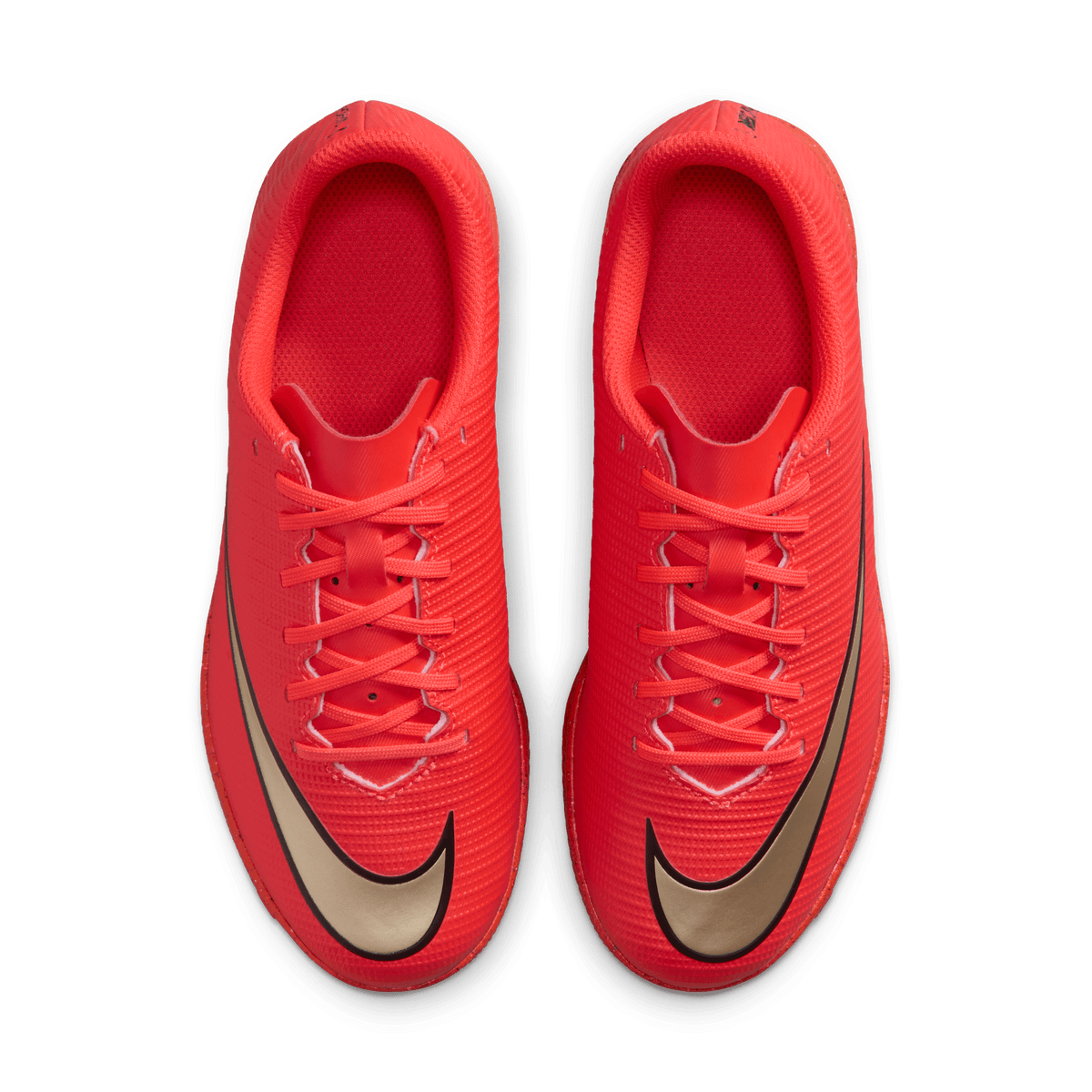 Nike Jr. Mercurial Vapor 17 Club Big Kids' Indoor/Court Low-Top Soccer Shoes product image 5, provided for visual reference