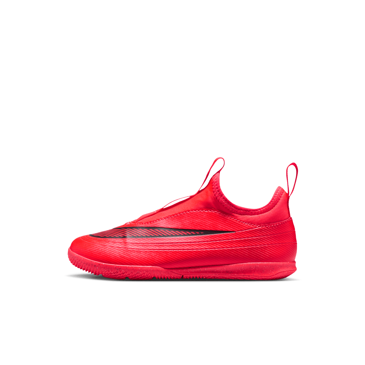 Nike Jr. Mercurial Vapor 17 Club - BRIGHT CRIMSON/BLUR product image 2, provided for visual reference and product detail