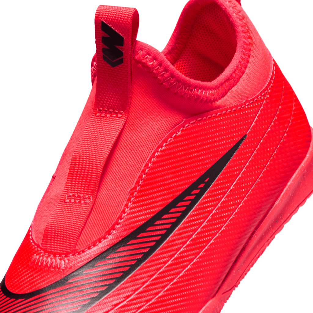 Nike Jr. Mercurial Vapor 17 Club - BRIGHT CRIMSON/BLUR product image 4, provided for visual reference and product detail