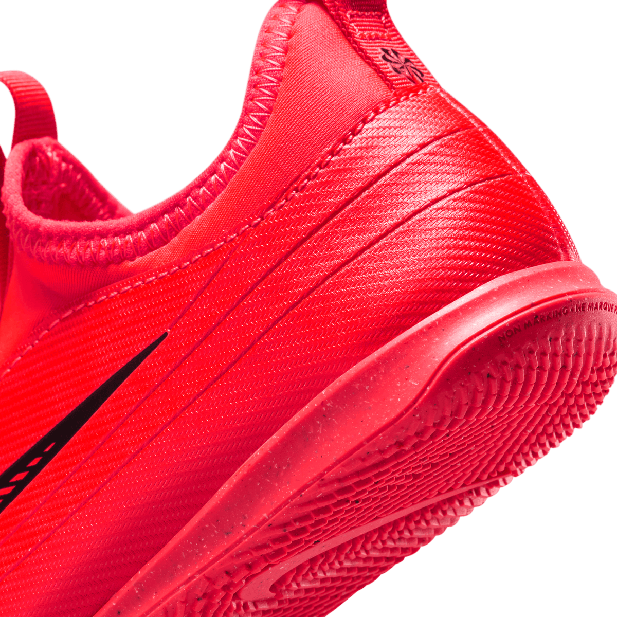 Nike Jr. Mercurial Vapor 17 Club - BRIGHT CRIMSON/BLUR product image 5, provided for visual reference and product detail