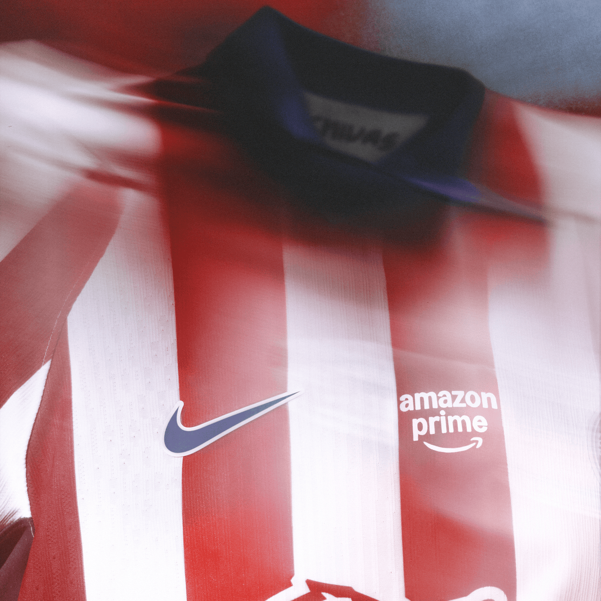 Nike C.D. Guadalajara Stadium Home Dri-FIT Soccer Replica Jersey 26/27 product image 4, provided for visual reference and