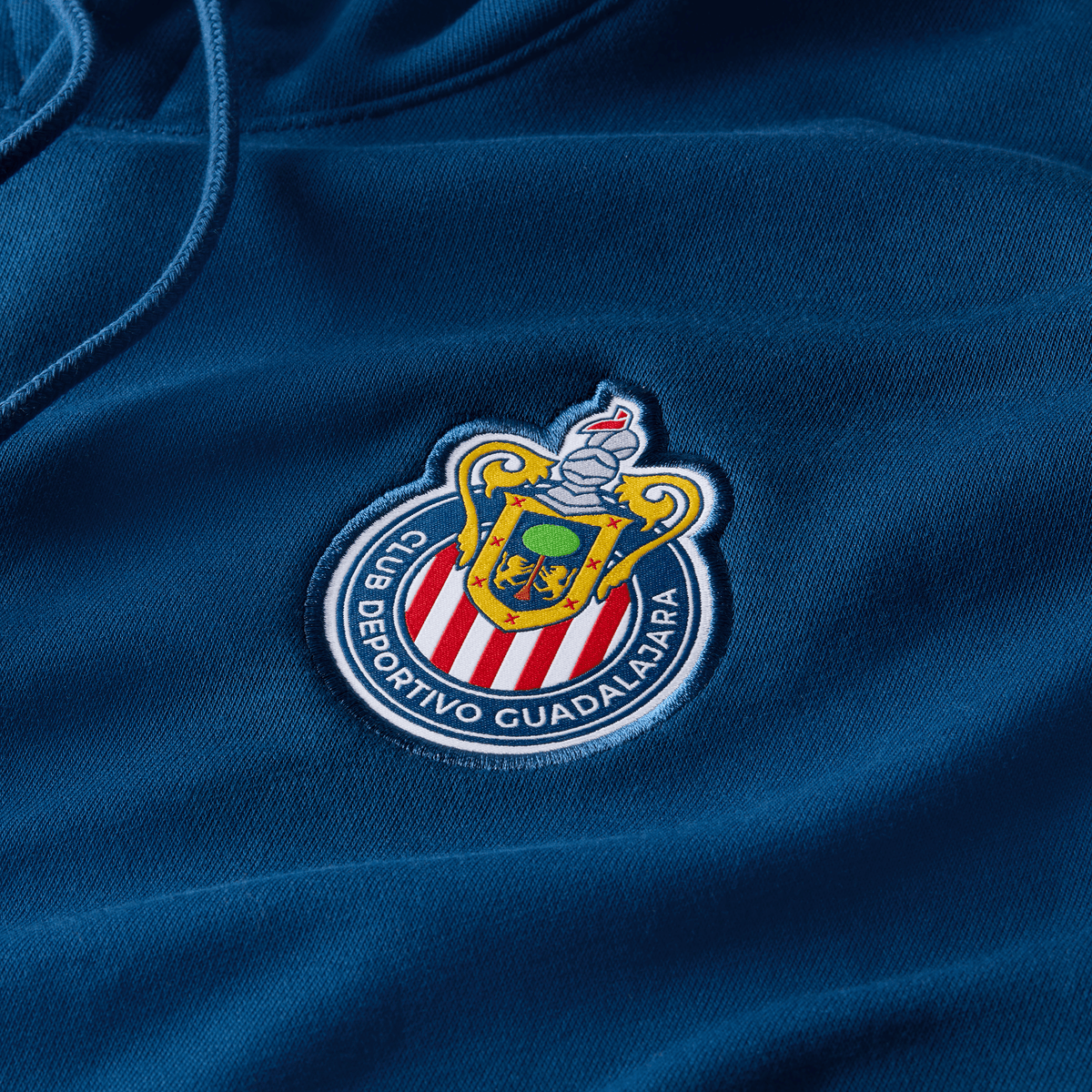 Nike C.D. Guadalajara Club Soccer French Terry Pullover Hoodie product image 3, provided for visual reference and product