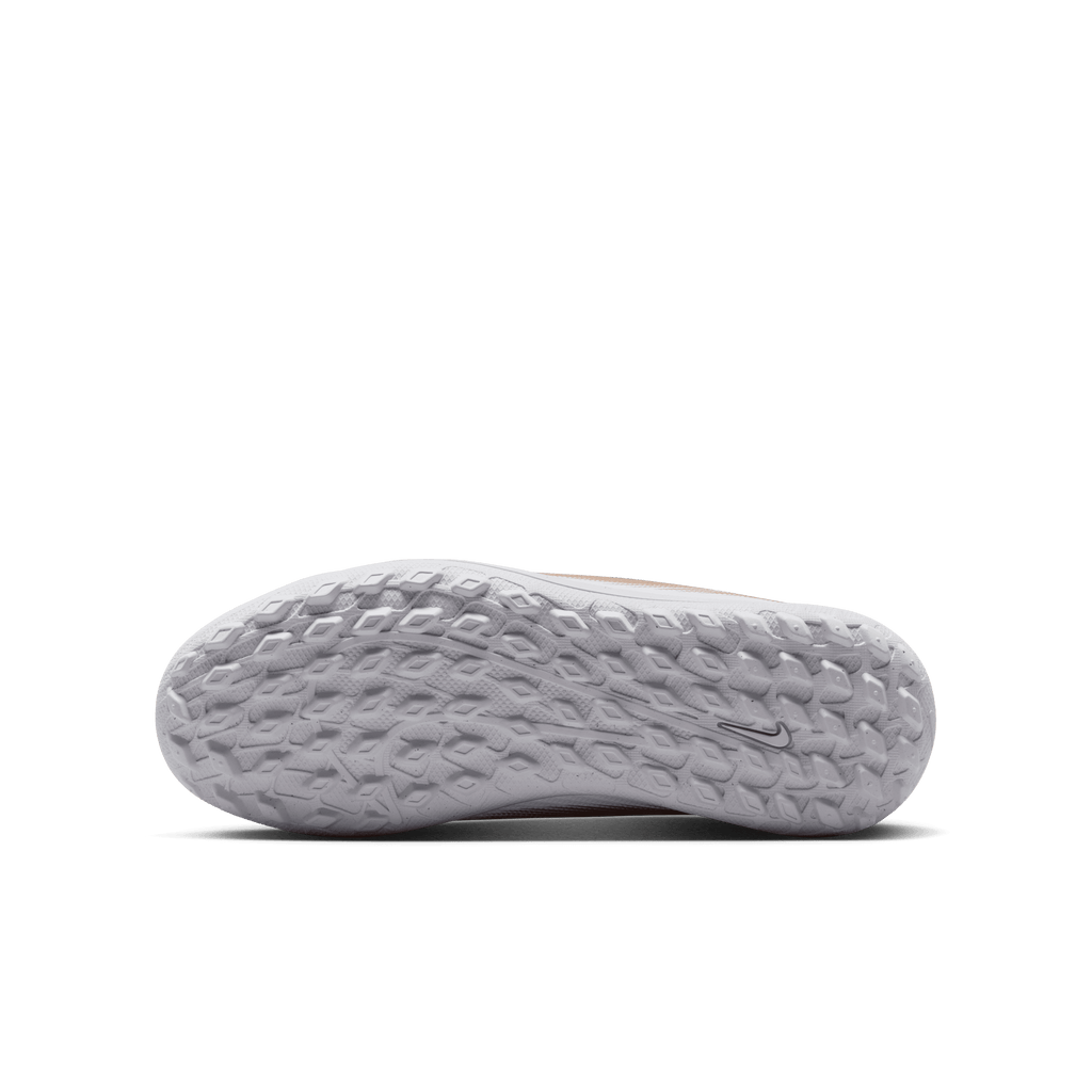 Nike Jr. Mercurial Superfly 11 Club "Kylian Mbappé" TF-METALLIC GOLD/GREEN GLOW product image 7, provided for visual