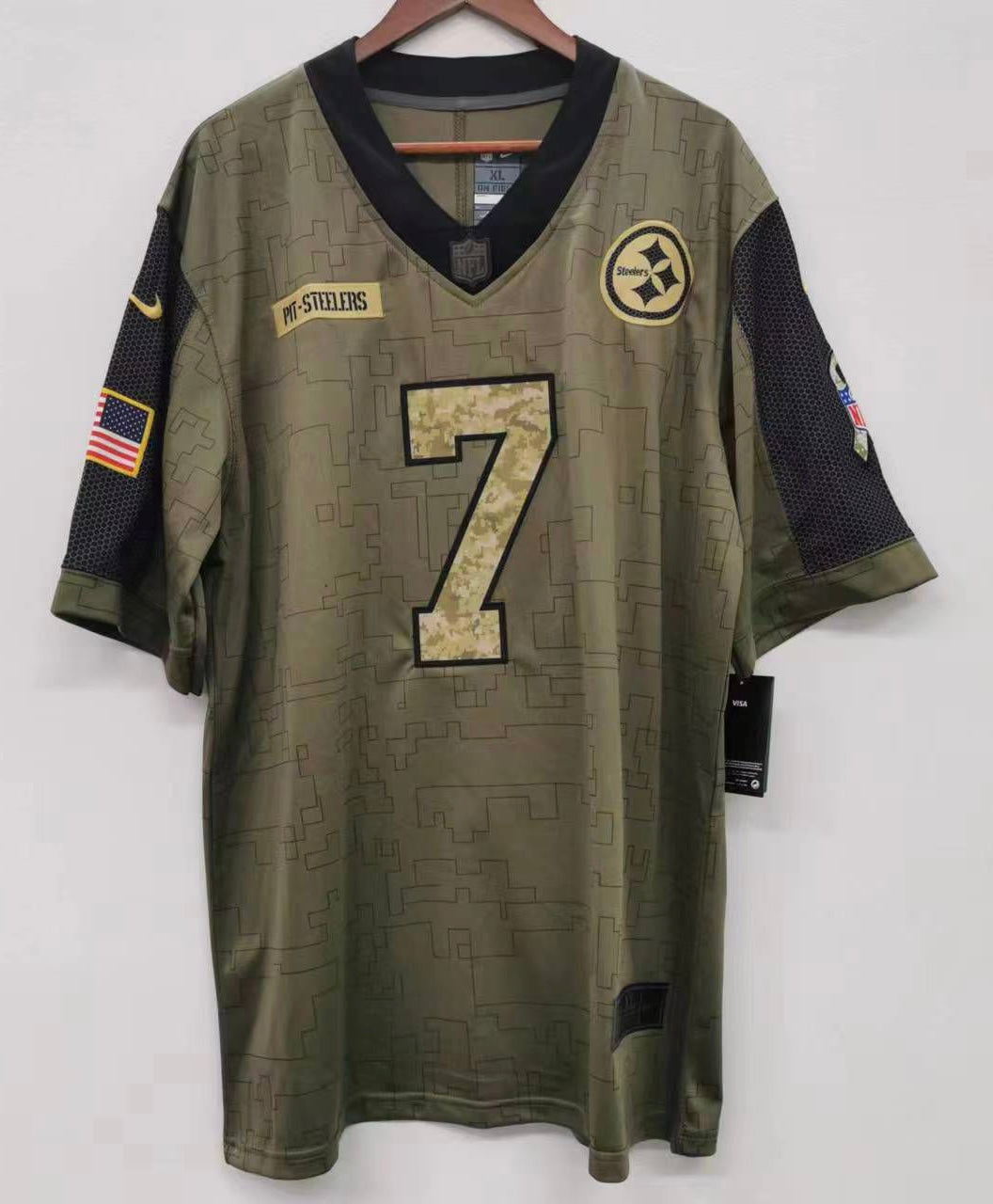 Ben Roethlisberger Pittsburgh Steelers military salute to product image 2
