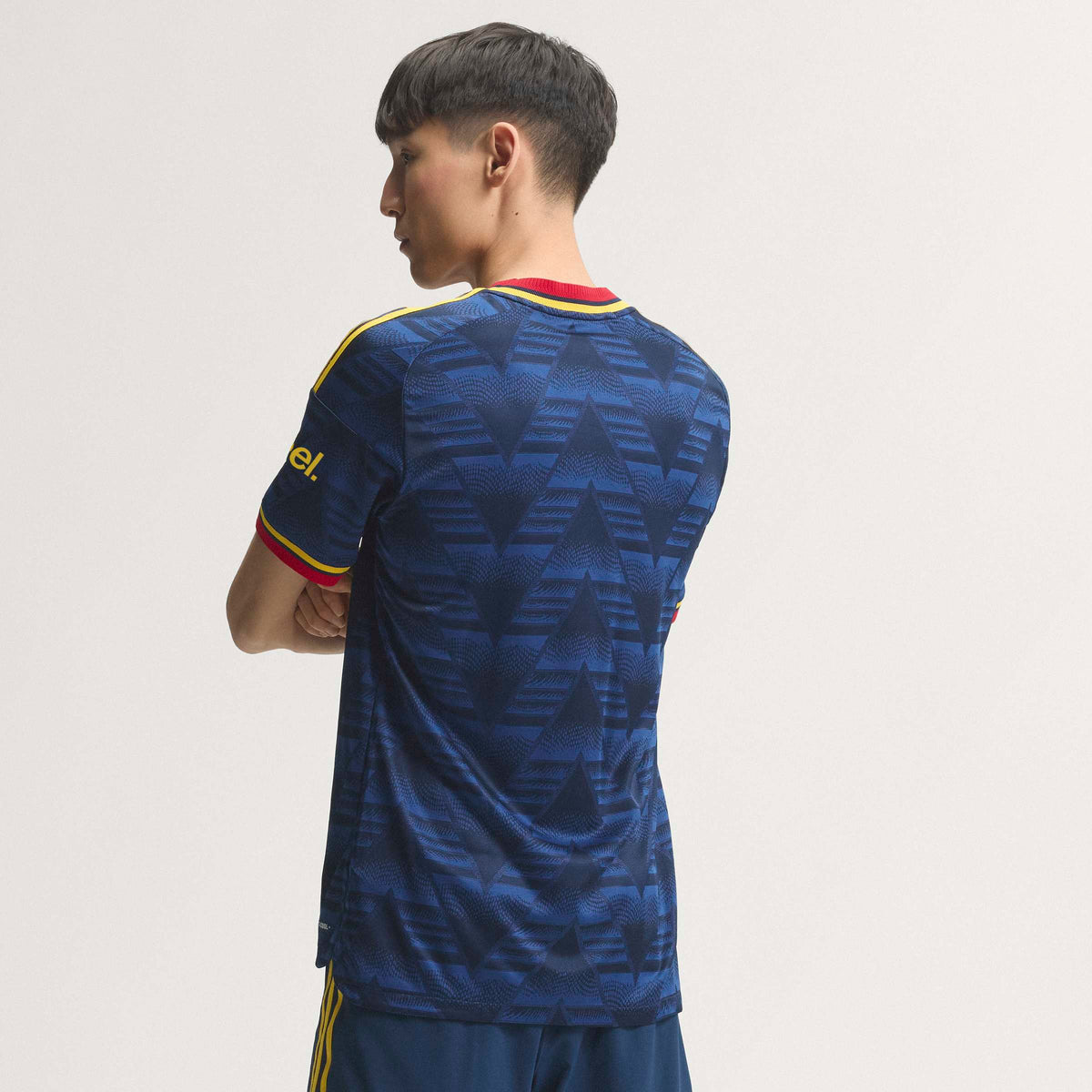 Adidas Men Arsenal FC Away Authentic Jersey 26/27 product image 7, provided for visual reference and product detail review