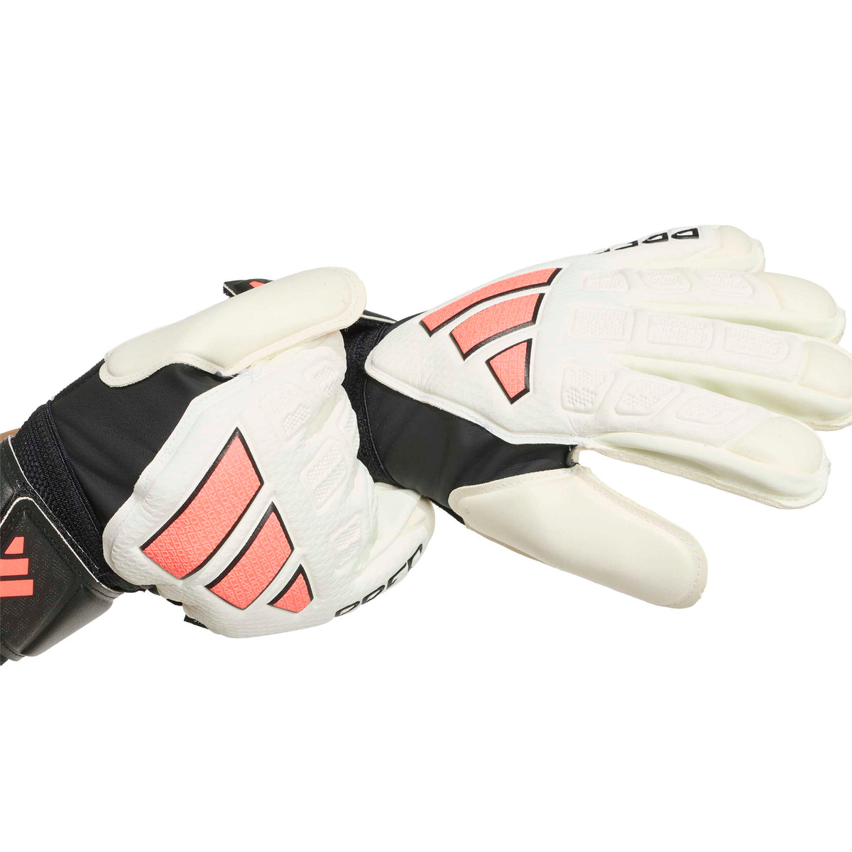 Adidas Youth Predator Match GK Gloves product image 4, provided for visual reference and product detail review