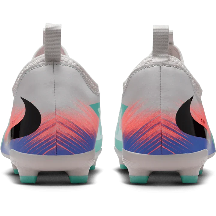 Phantom 6 Low Academy Fg/Mg Jr - United 002 product image 4, provided for visual reference and product detail review