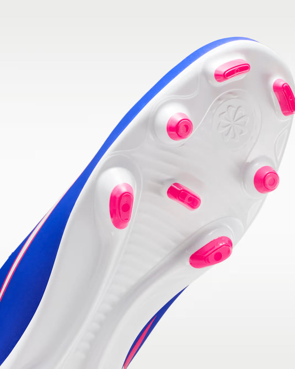 MERCURIAL VAPOR 16 CLUB FG/MG - Racer Blue/White product image 3, provided for visual reference and product detail review