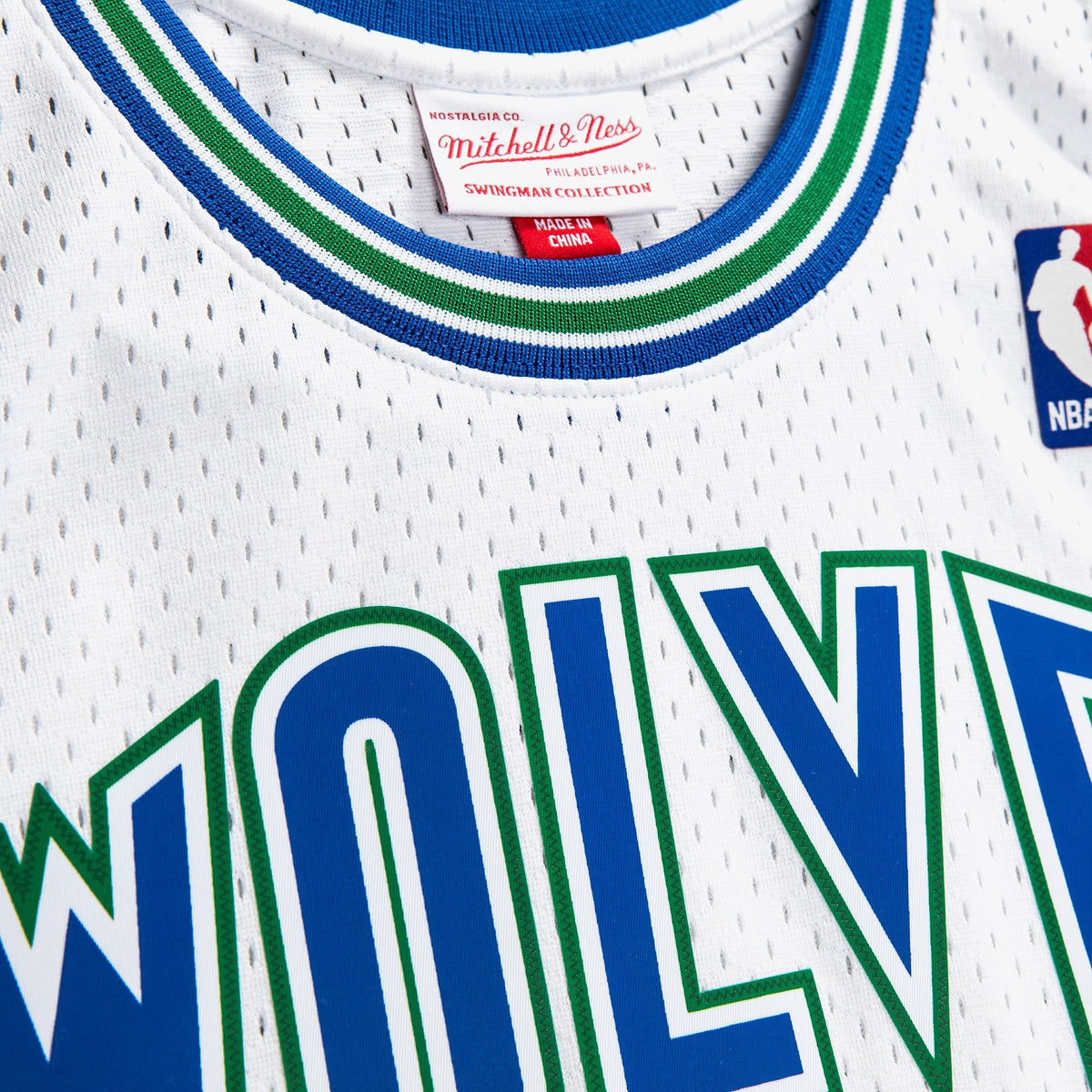 Kevin Garnett Minnesota Timberwolves 1995 Authentic Swingman Jersey - White product image 5, provided for visual reference