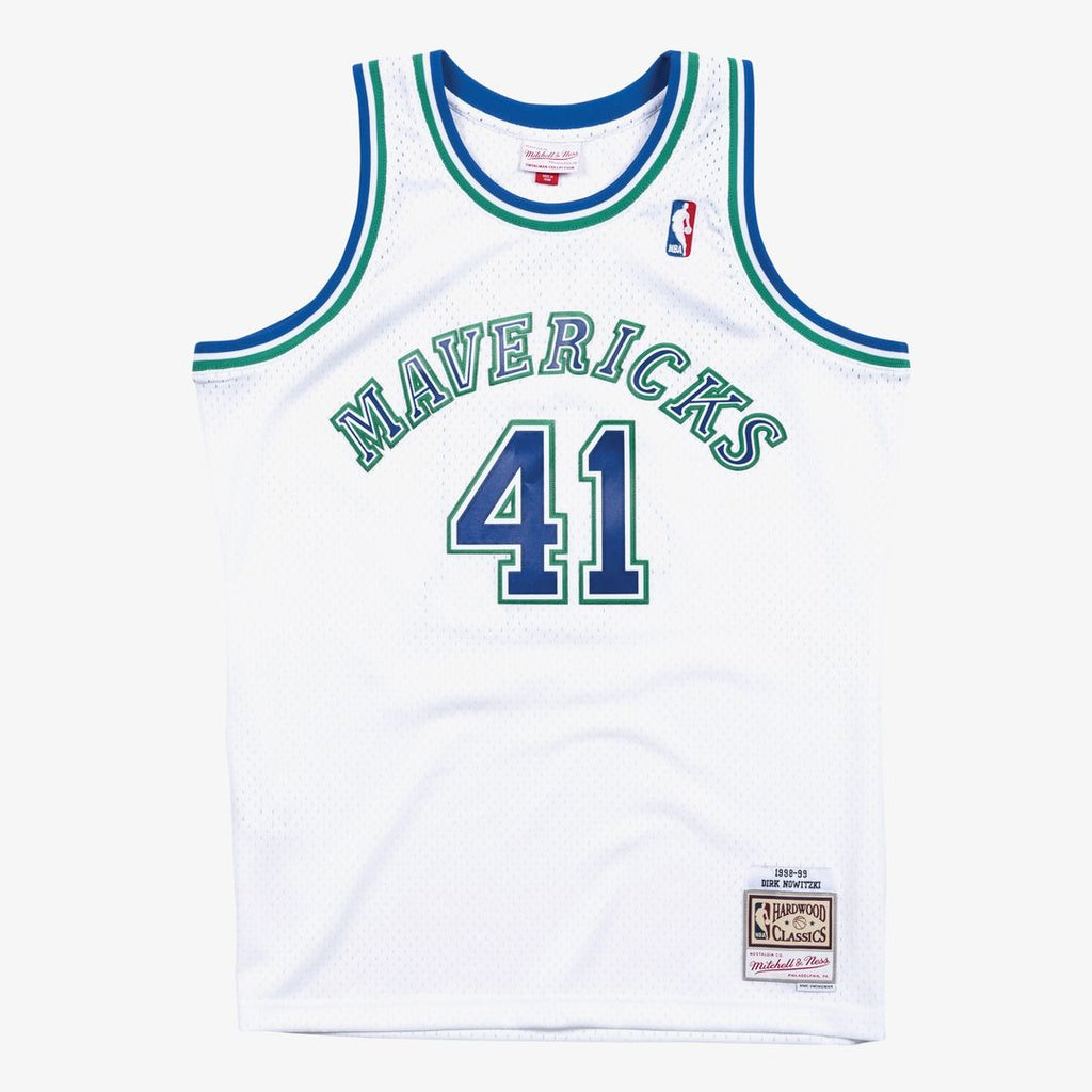Dallas Mavericks Dirk Nowitzki Mitchell & Ness 1998 - 99 product image 1