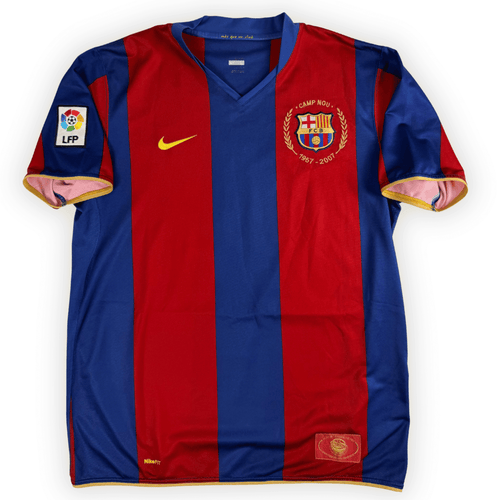 2006-07 FC Barcelona La Liga Home Shirt Messi #19 - (L) product image 2, provided for visual reference and product detail