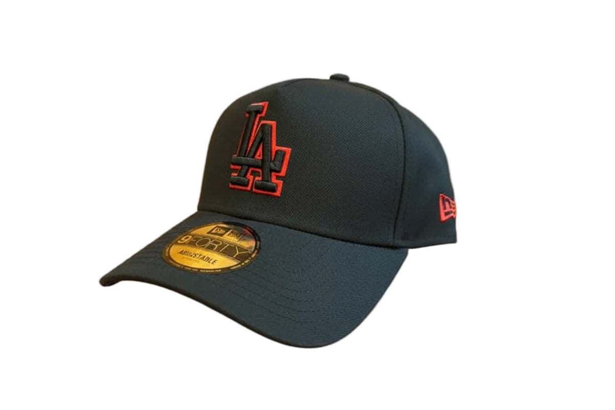 New Era Los Angeles Dodgers a frame Black/Red UV product image 1, provided for visual reference and product detail review