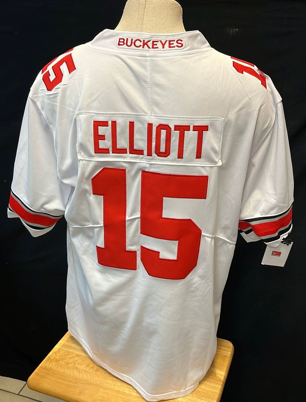 Ezekiel Elliott Ohio State Buckeyes Official NCAA Nike product image 1