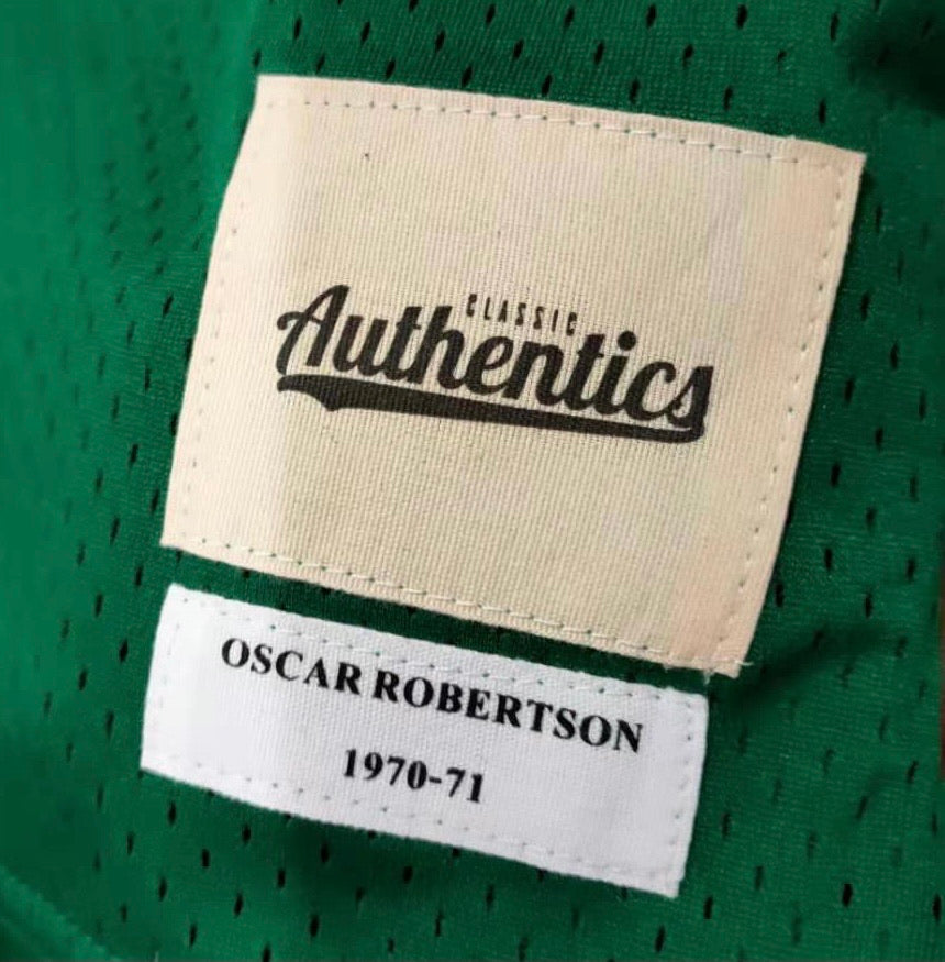 Oscar Robertson Milwaukee Bucks Jersey Classic Authentics product image 3