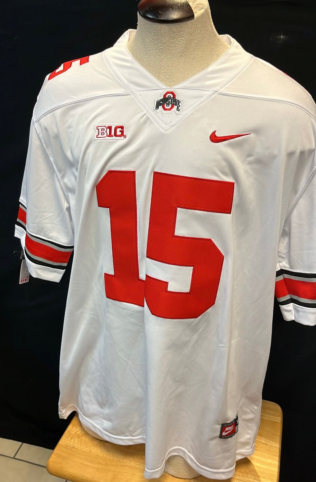 Ezekiel Elliott Ohio State Buckeyes Official NCAA Nike product image 2