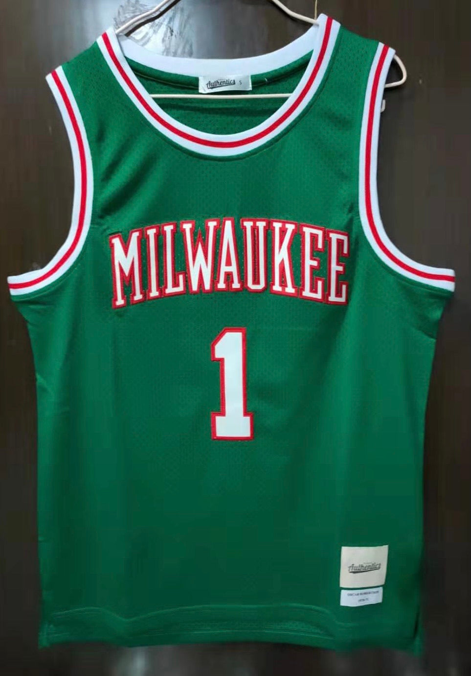 Oscar Robertson Milwaukee Bucks Jersey Classic Authentics product image 2