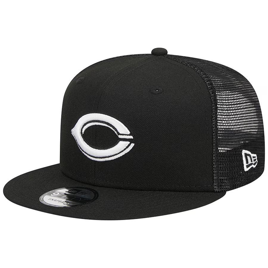 New Era Cincinnati Reds Trucker 9FIFTY Snapback Hat-Black/White product image 1, provided for visual reference and product