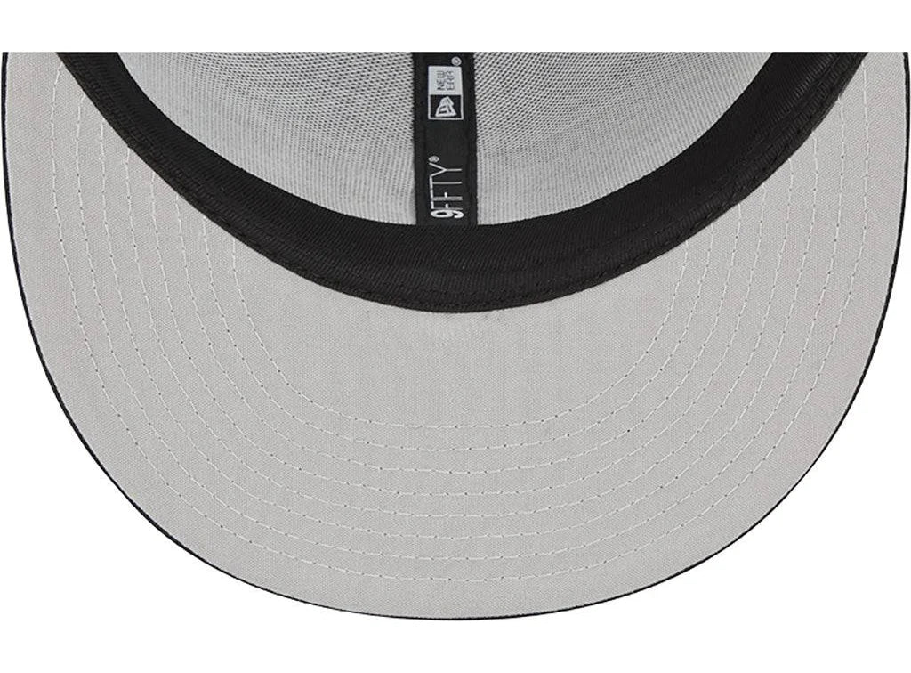New Era San Francisco Giants 9FIFTY Trucker Snapback- Black/White product image 5, provided for visual reference and product