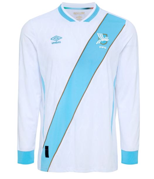 Umbro Men Guatemala Authentic Home Long Sleeve Jersey 26/27 product image 1, provided for visual reference and product